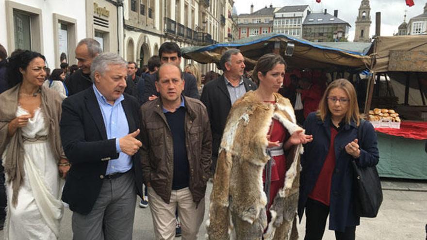 José Blanco, Fernández Leiceaga, Lara Méndez y Concepción del Burgo, ayer, en el Arde Lucus. | l. o.