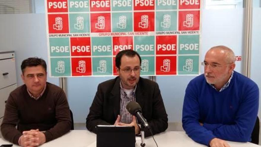 Julián López denuncia la pérdida de derechos ante la falta de un pacto de Gobierno