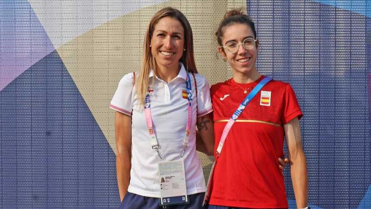 Mavi Garcia y Mireia Benito (derecha), en París