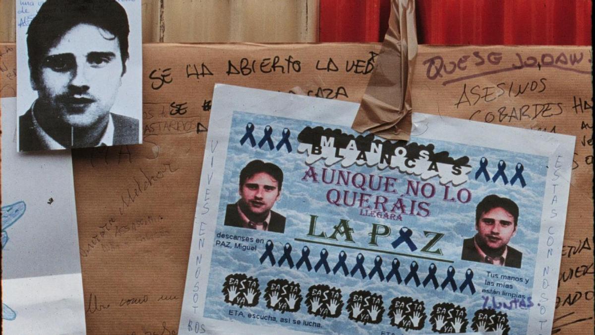 Fotografías de Miguel Ángel Blanco, político secuestrado y asesinado por la banda terrorista ETA.