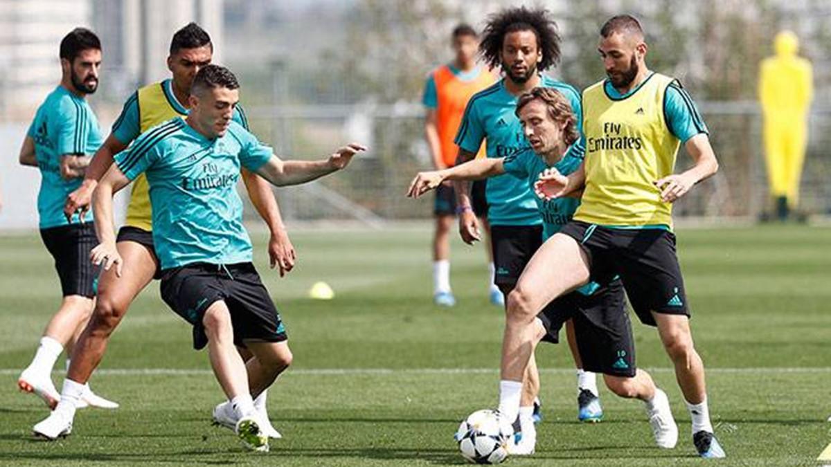 Un momento del entrenamiento del Real Madrid este miércoles