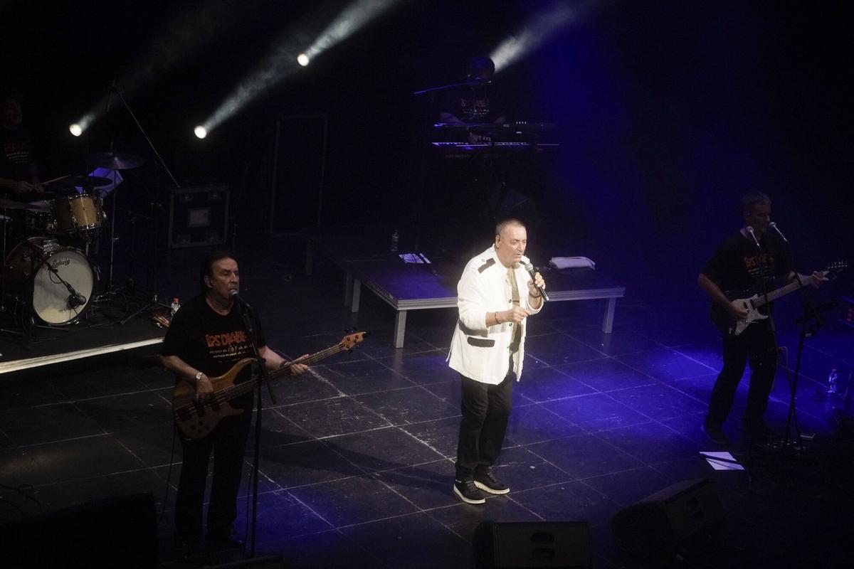 El concert de Los Diablos de Festa Major de Manresa, en imatges