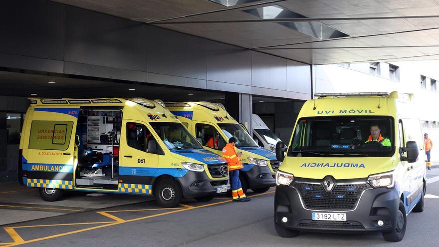 Herido un trabajador tras caerse de una grúa en la calle Areal