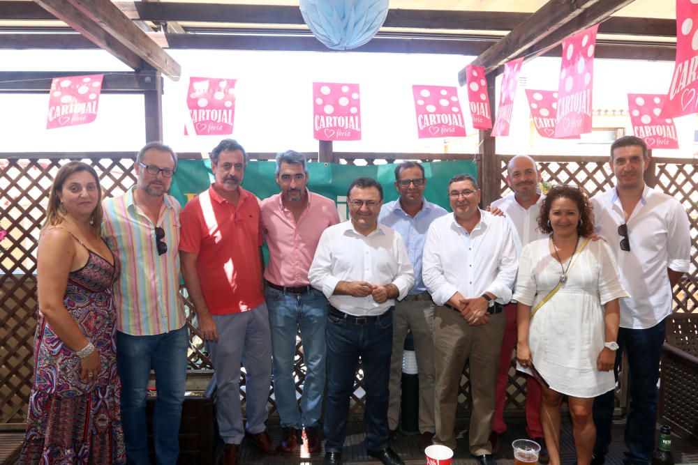 La terraza de La Opinión celebró este jueves su último día de Feria con muchos e ilustres personajes.