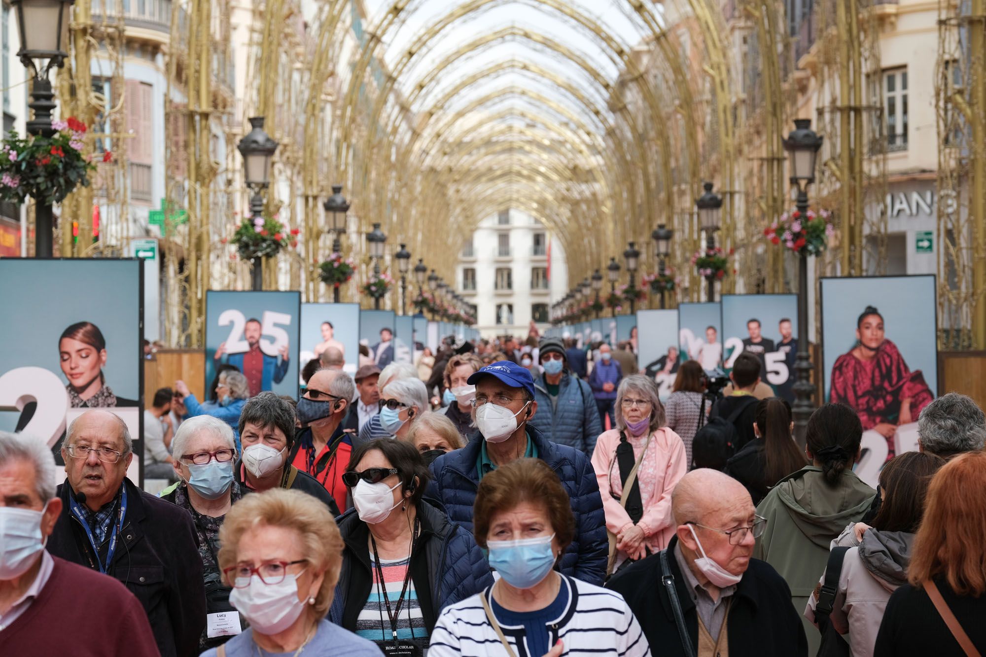 La exposición oficial del Festival de Málaga ya luce en la calle Larios