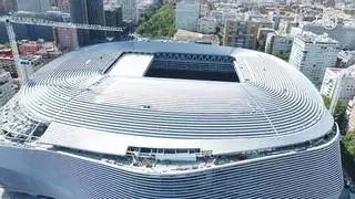 El nuevo Bernabéu estrena techo retráctil