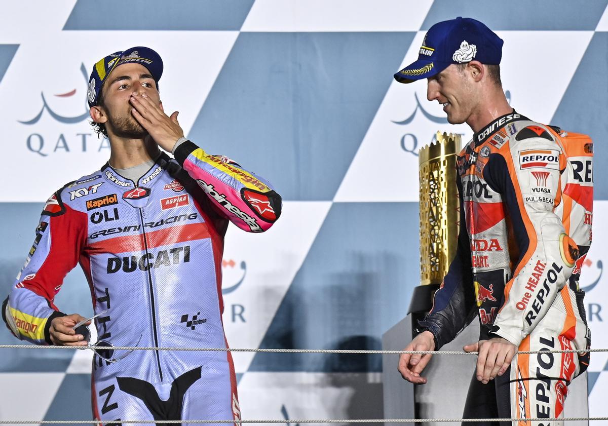 Bastianini y Pol Espargaró en el podio del GP de Catar