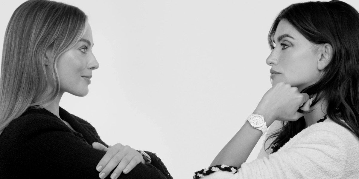 Penélope Cruz y Margot Robbie, en la campaña de Chanel de este año que muestra los mejores relojes de la 'maison'