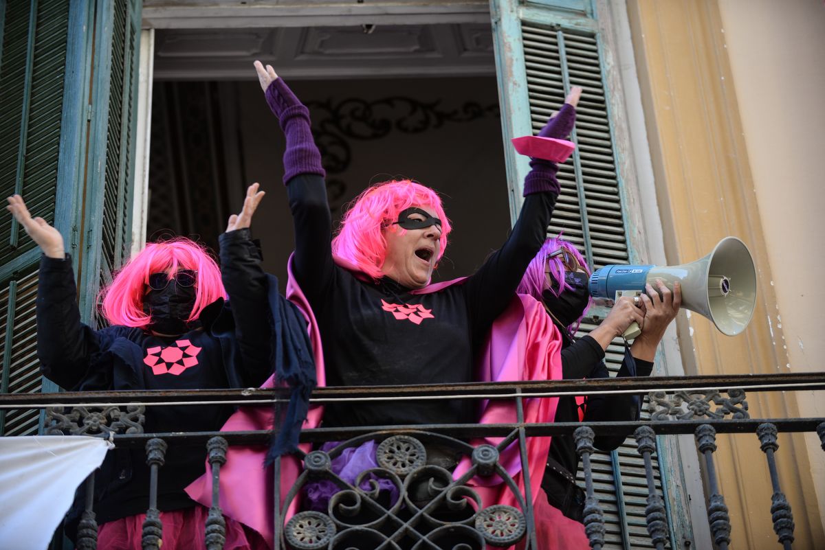 Manifestación en contra del desalojo de La Casa Invisible