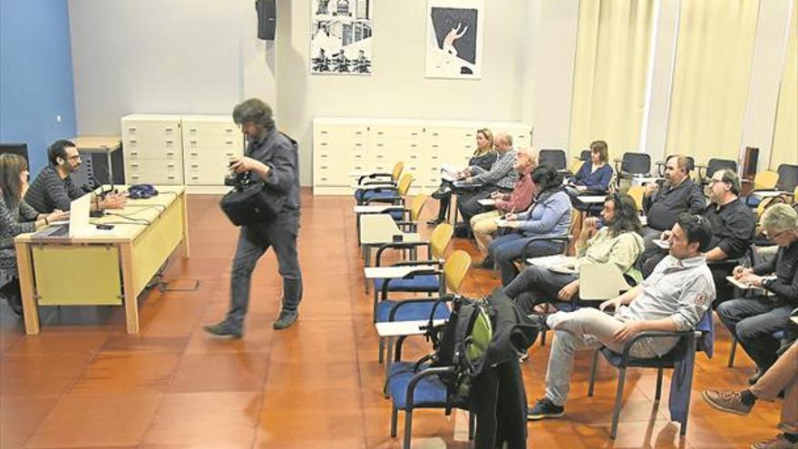 Zaragoza debate entre la recogida puerta a puerta y otro contenedor