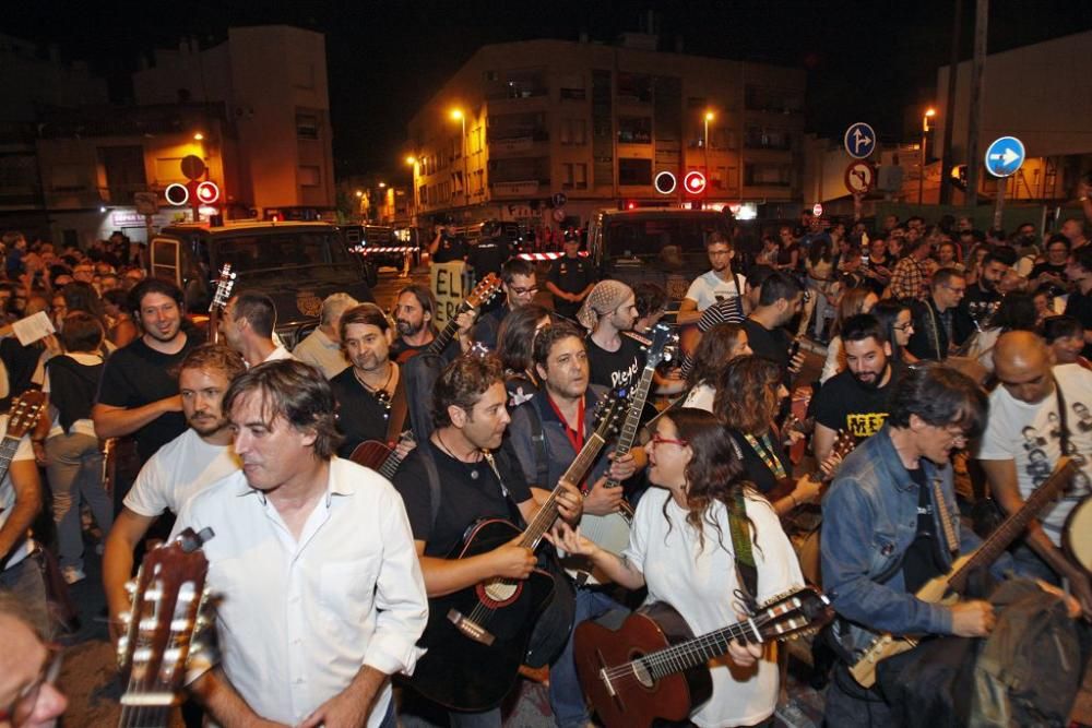 El muro de Pink Floyd suena por todas partes