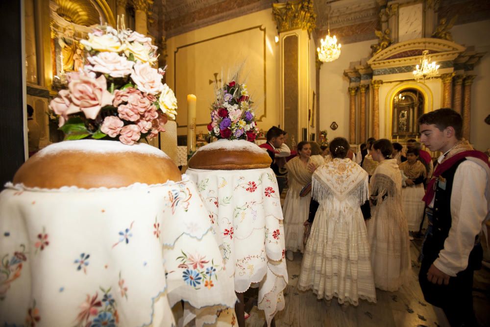 Tradición del Pa Beneït de La Torre de les Maçanes