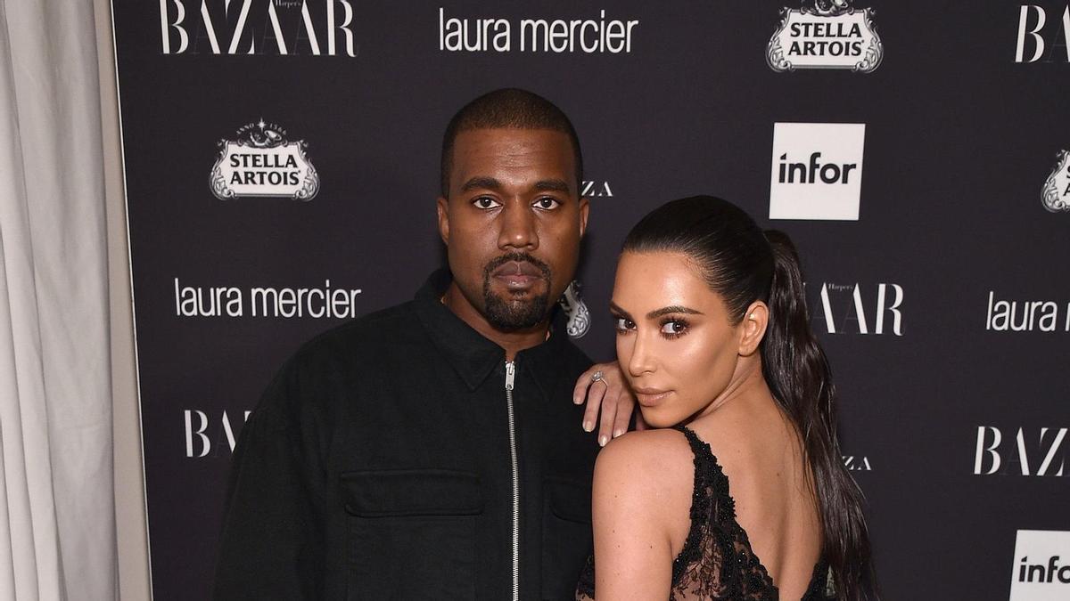 Kim Kardashian y Kany West en una evento de Carine Roitfeld