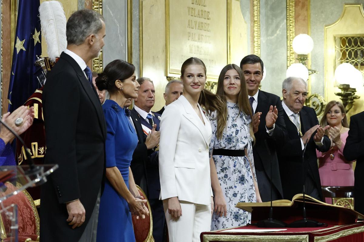 La familia real en la jura de la Constitución de la princesa Leonor