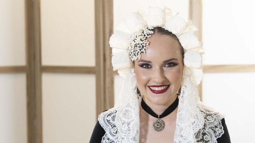 Paula Scheidecker de la Cruz, candidata de la Hoguera Avenida Condomina Entreplayas