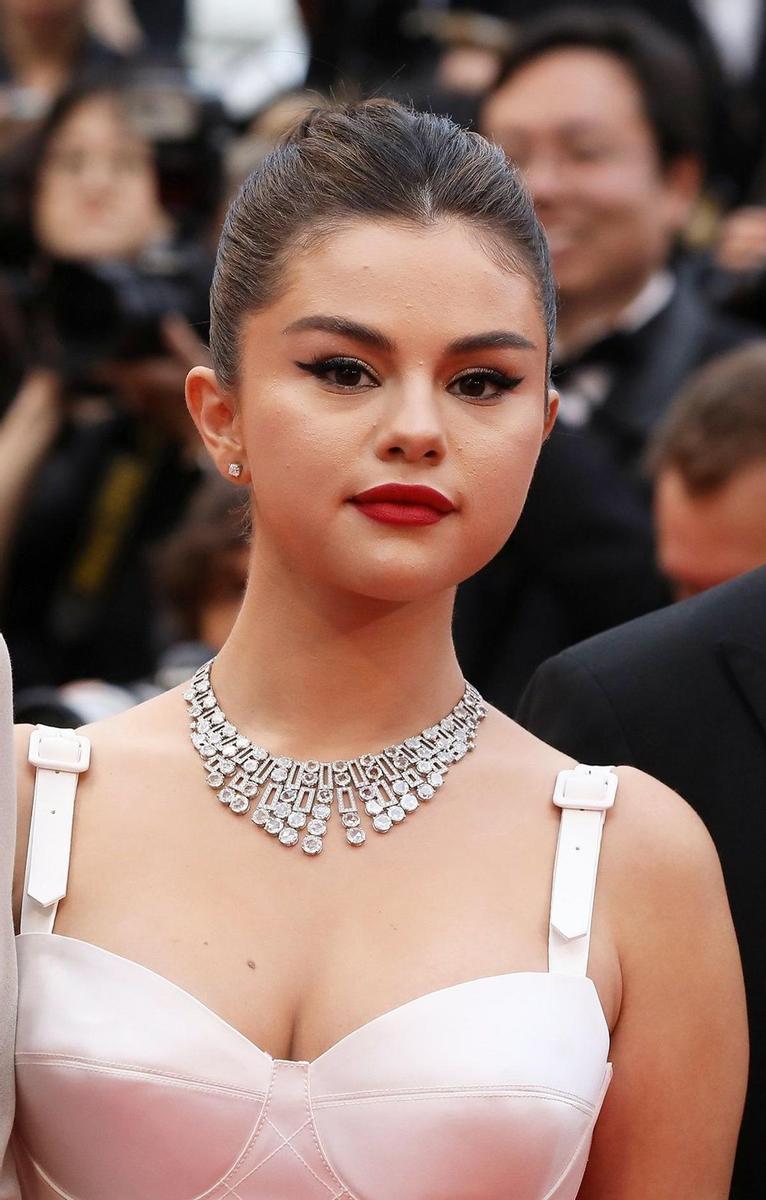 El 'look beauty' de Selena Gomez en la alfombra roja de Cannes