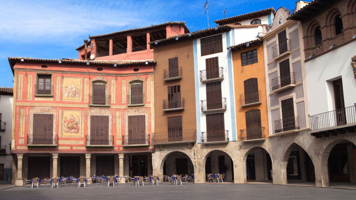 Una de las plazas más bonitas de Aragón