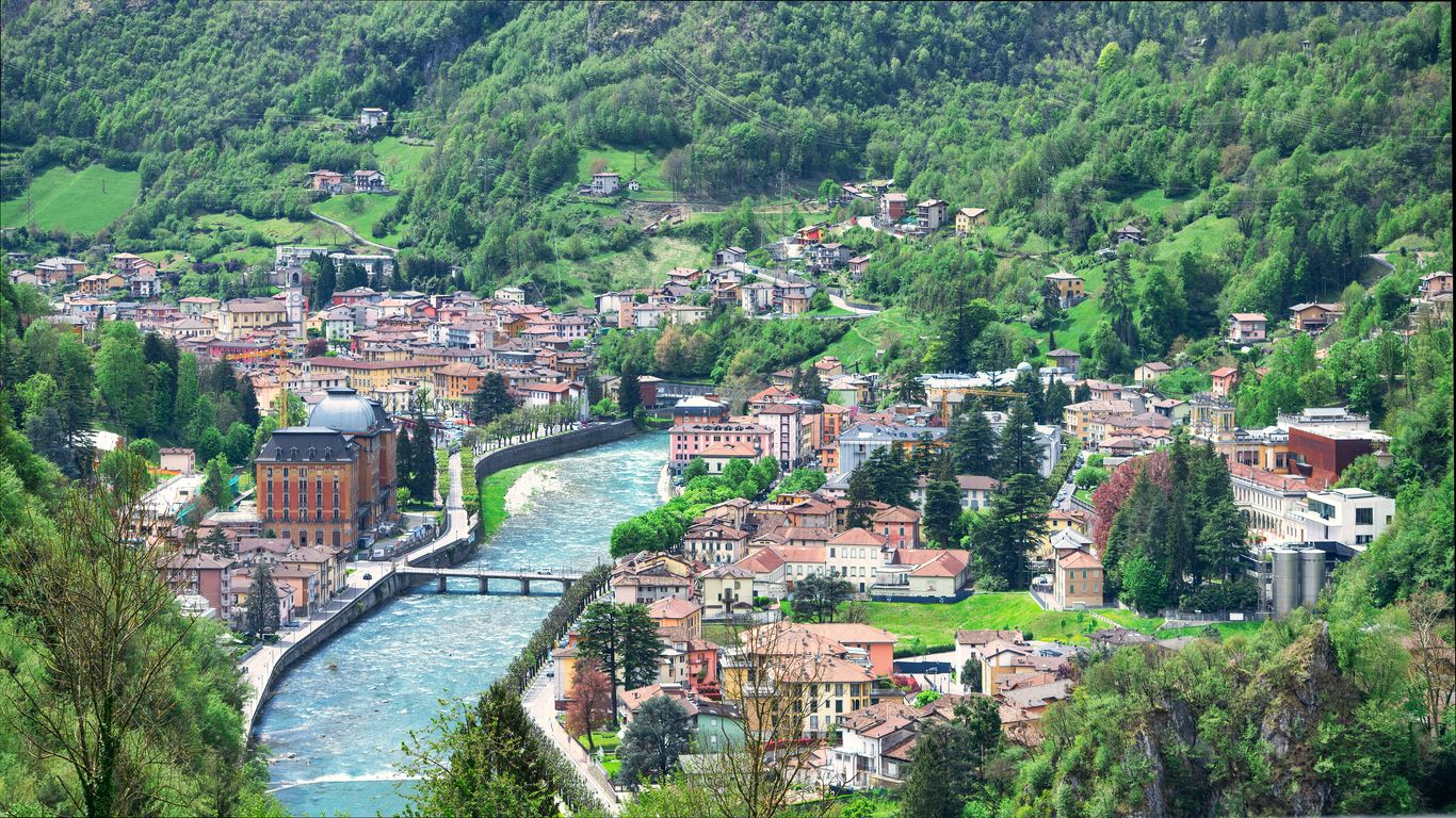 El río Brembo a su paso por San Pellegrino Terme.