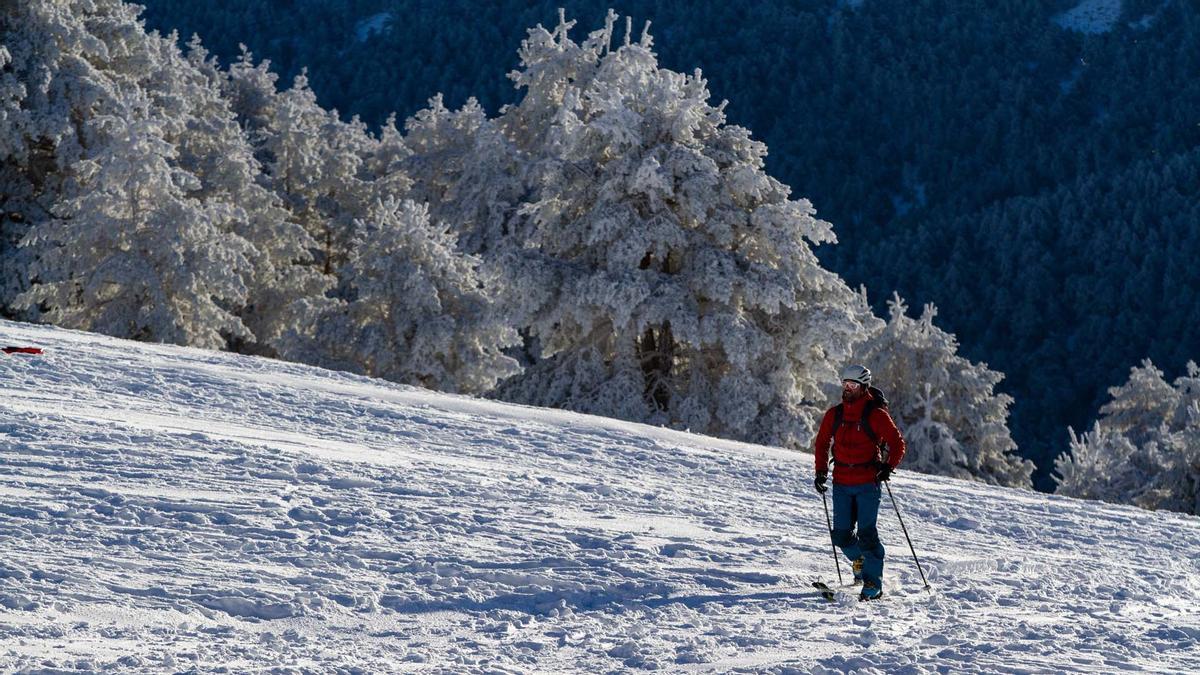 Primeras e intensas nevadas en los puertos de montaña españoles