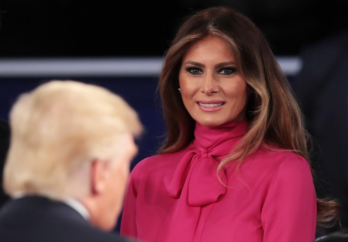 Melania Trump afirma que el seu marit va ser "incitat" a fer comentaris lascius