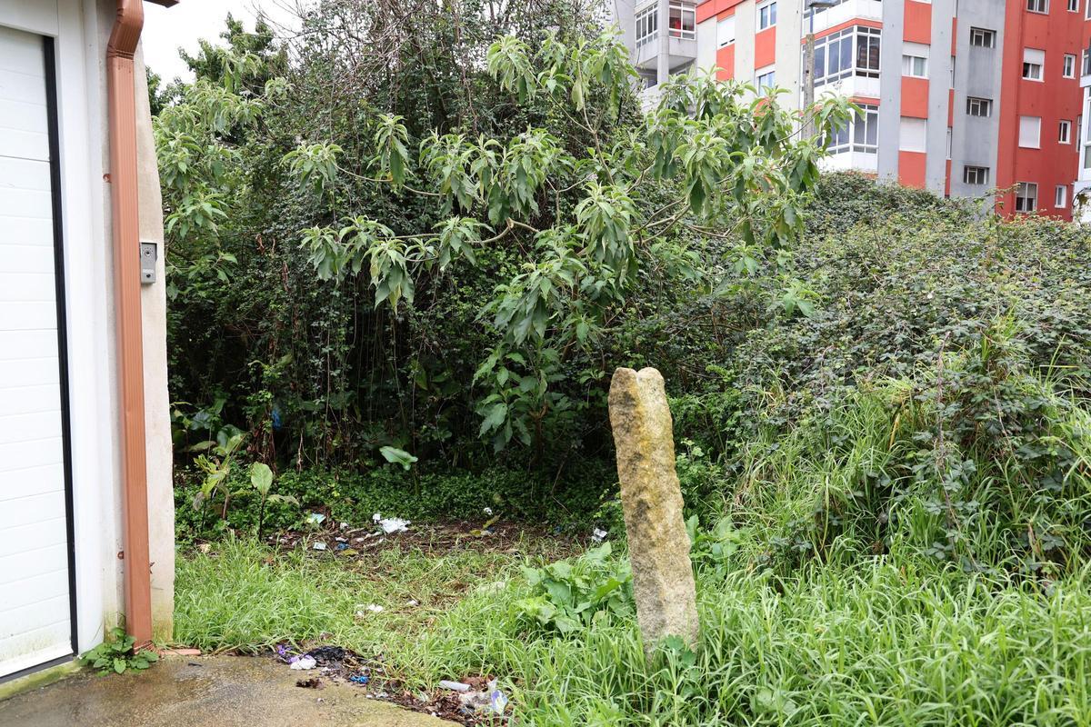 El solar de Espedrigada, en Vigo, donde fue hallada la maleta con el cuerpo de la víctima en su interior.