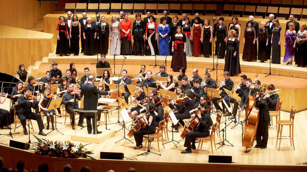 imagen del Teatro Lírico de Zaragoza en la XI Gala Lírica Solidaria a beneficio del Comedor Social del Carmen.