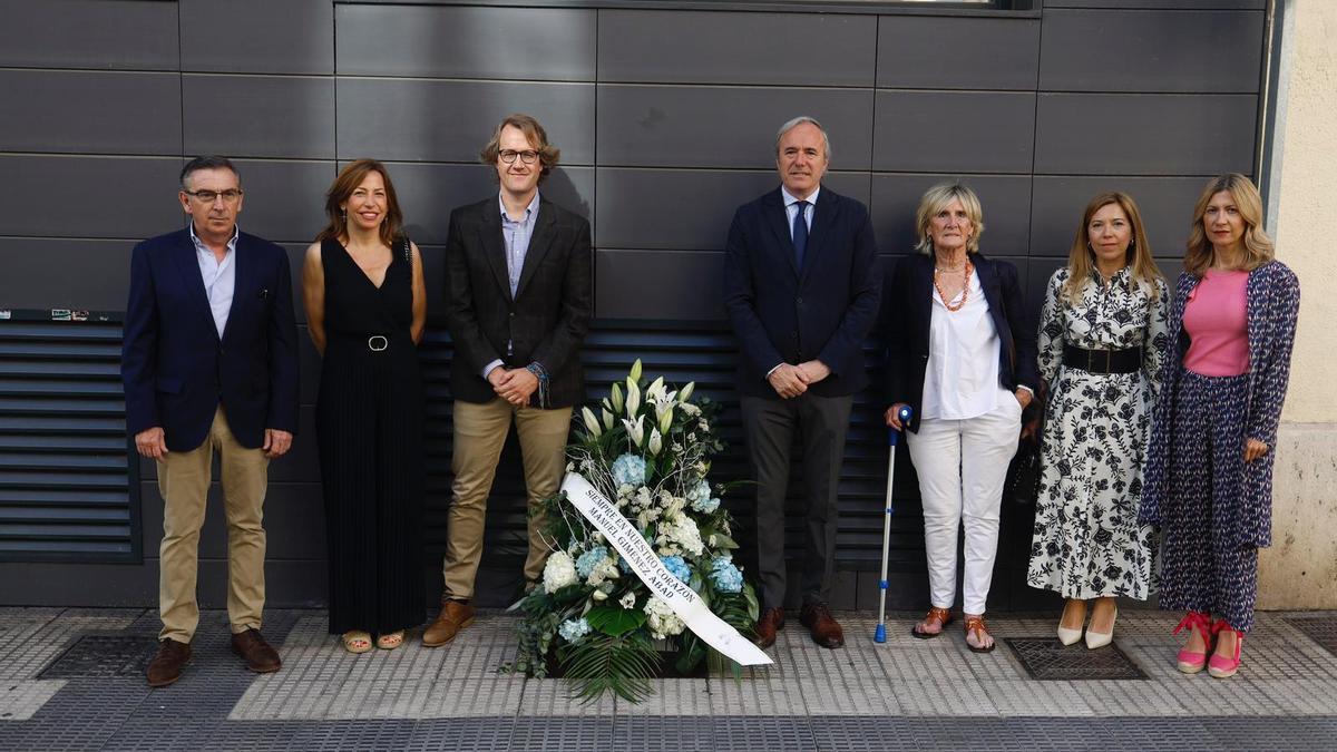 Beamonte, Chueca, Giménez Larraz, Azcón, Ana Larraz (viuda de Giménez Abad), Ana Alós y Mar Vaquero.