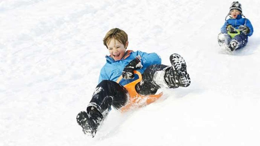 Los mejores trineos para disfrutar de la nieve en familia