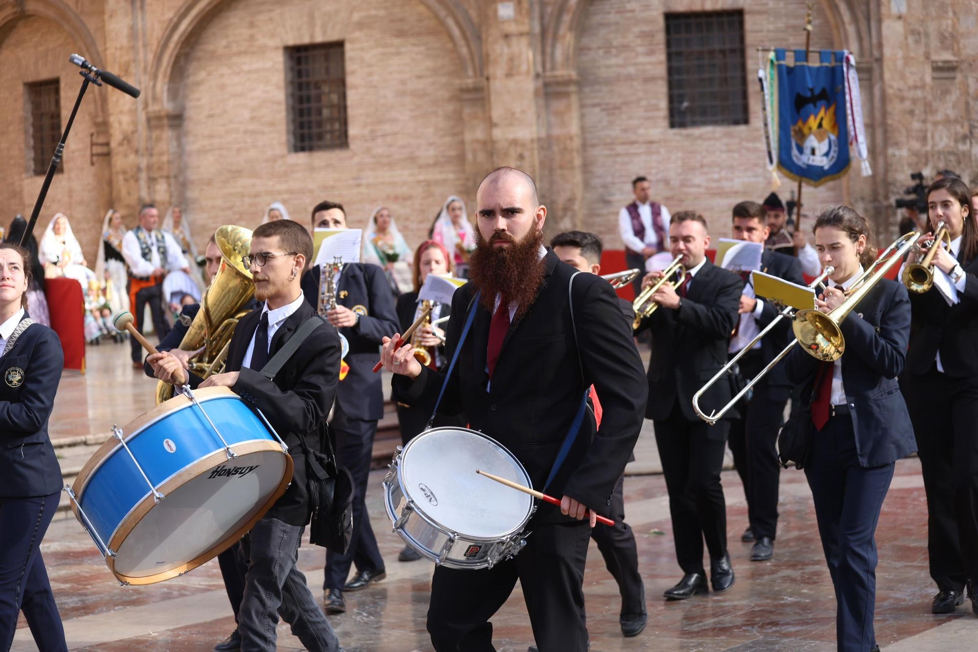 Fallas 2023 | Antología de músicos en la Ofrenda del día 17