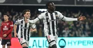 Doué, sobre la victoria ante el Mirandés,  su idilio con la afición y el momento del Castellón: "Debemos tener los pies en el suelo"