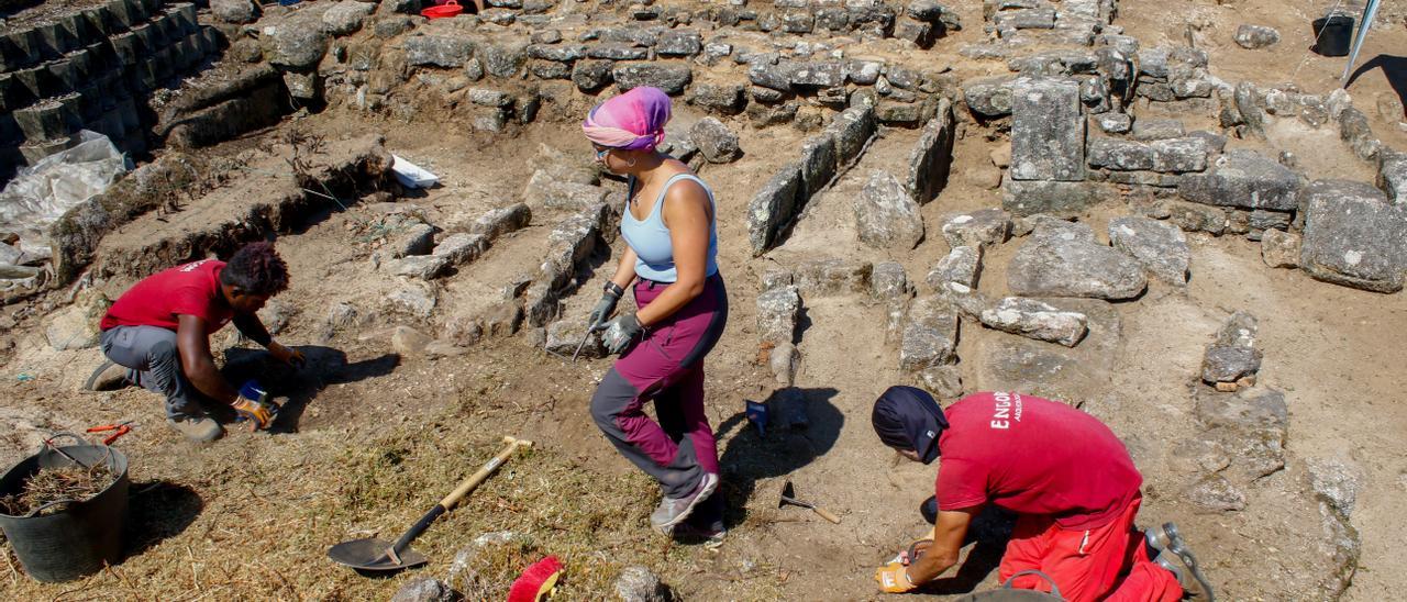 Excavaciones arqueológicas en Adro Vello el pasado verano.