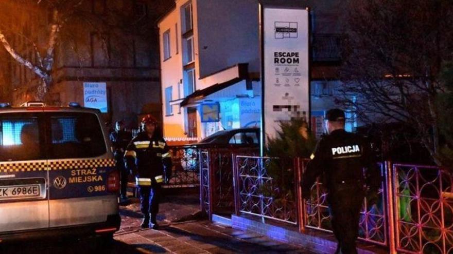 Cinco adolescentes mueren en un incendio en un juego de escape