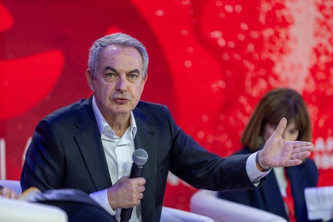 La secretaria de Zapatero guarda silencio en el Senado:  "No debe entenderse como un desarie, sino algo coherente con mi condición procesal"