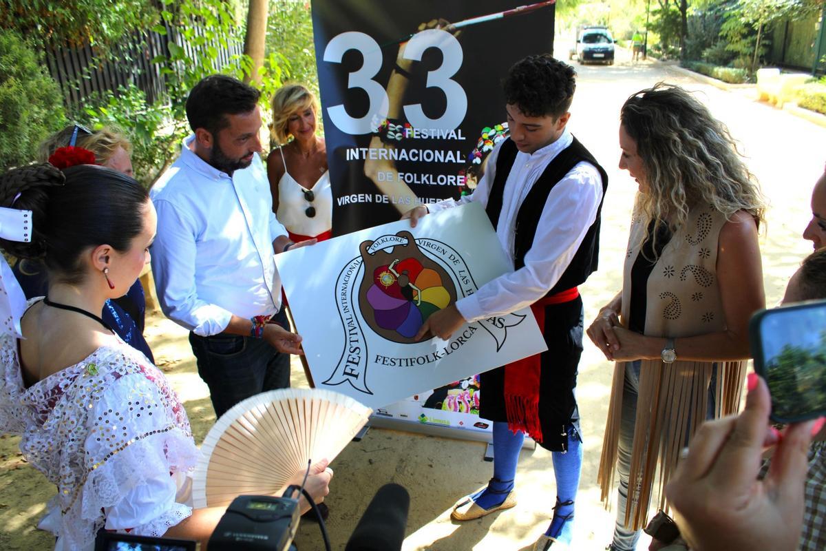 Juan Francisco Martínez, María Belén Pérez, Miguel Ángel Alcázar y María de las Huertas García, durante la presentación del festival.