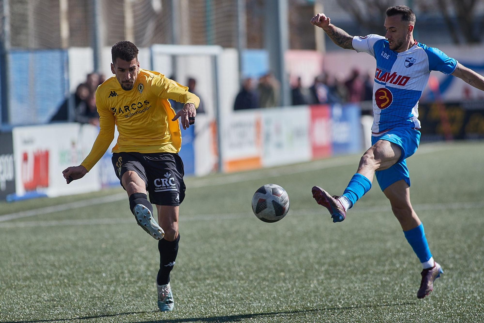 Victoria del Hércules en Zaragoza ante el Ebro