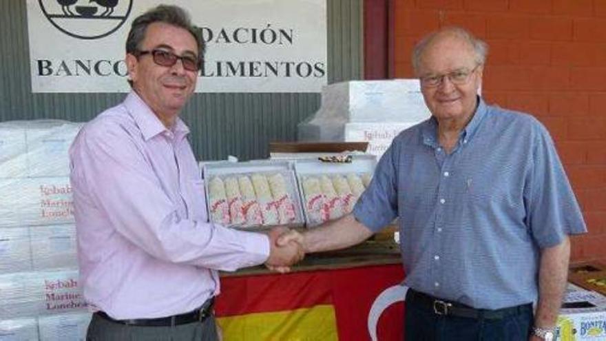 Entregan mil "kebabs" al Banco de Alimentos