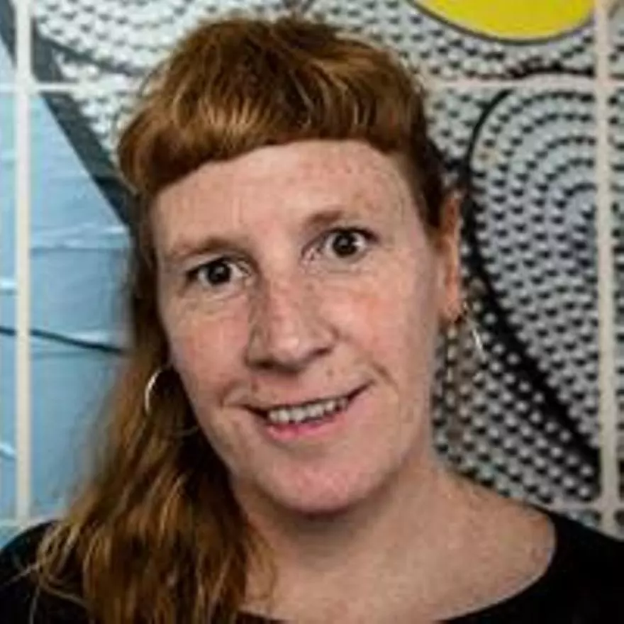 Eugènia Broggi (directora de L'Altra Editorial y exguitarrista de Los Fresones Rebeldes)