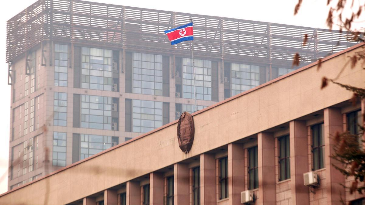 Imagen de archivo de una bandera de Corea del Norte.