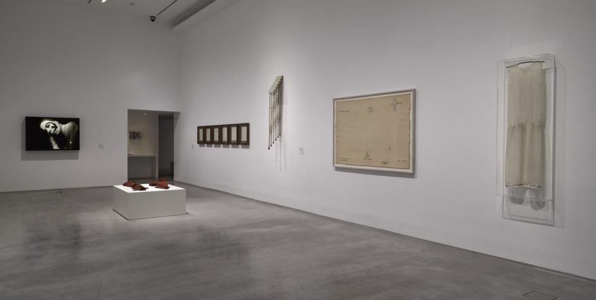 Una de las piezas que el artista denominó ‘Carrying’.