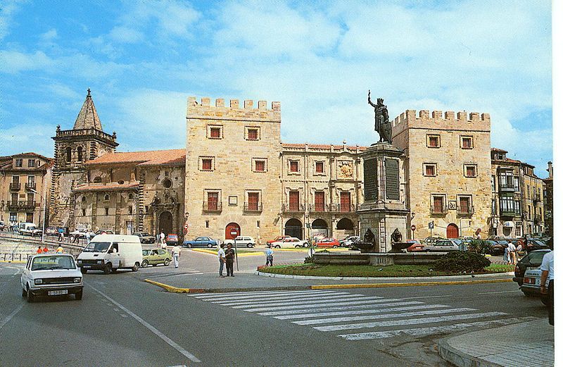 La evolución de Gijón a través de las postales