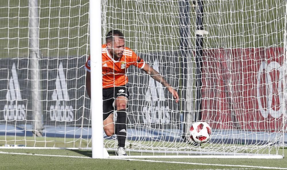 El Cartagena cae ante el Castilla en un malísimo partido