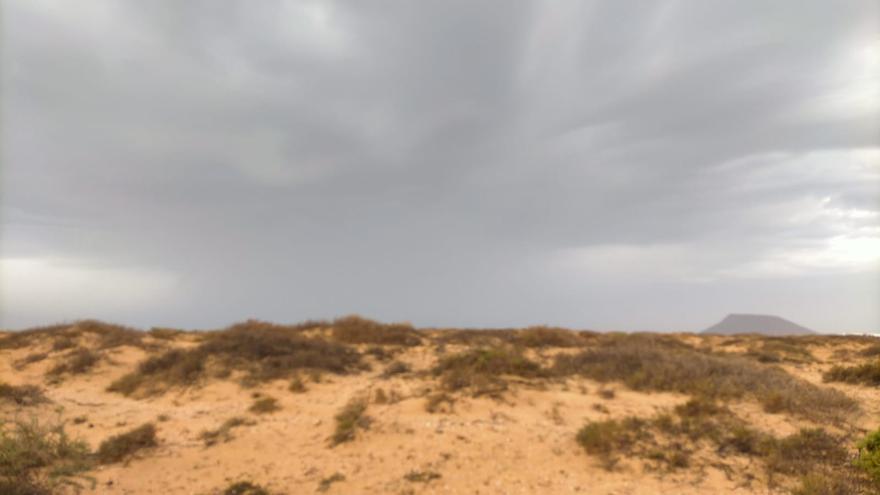 Tiempo de tormenta en La Graciosa (23/02/2022)