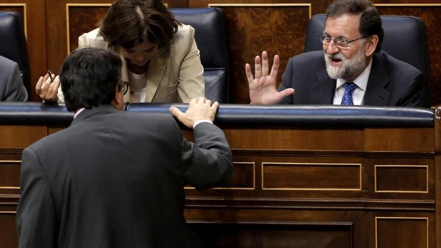 El Congreso da un respiro a Rajoy y salva sus Presupuestos