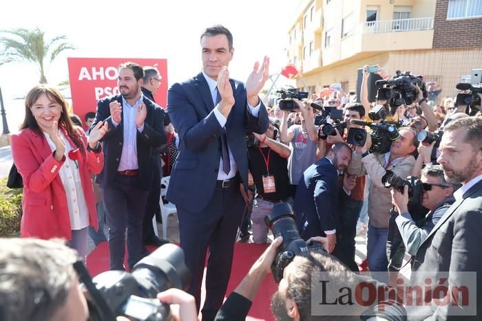 Pedro Sánchez visita Los Alcázares