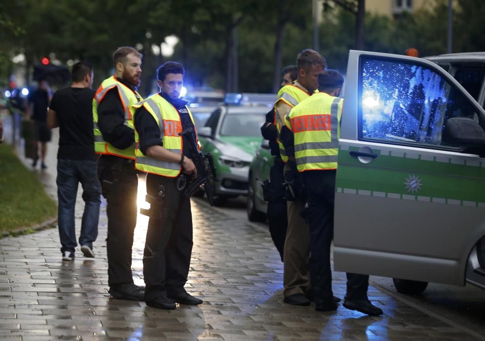 Tiroteig mortal en un centre comercial a Munic