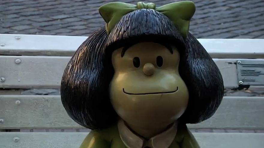 La Mafalda de Oviedo tiene una nueva hermana: así es la escultura que se ha inaugurado en Venezuela