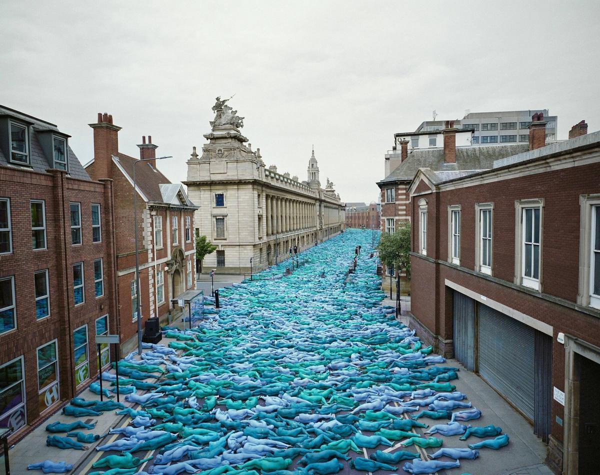 'Sea of Hull', de Spencer Tunick, en Inglaterra, en 2016.