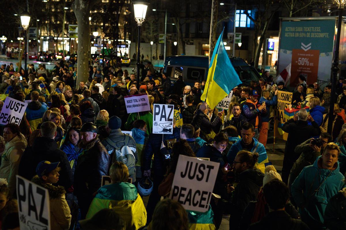 Manifestación en Barcelona del primer aniversario de la guerra de Ucrania