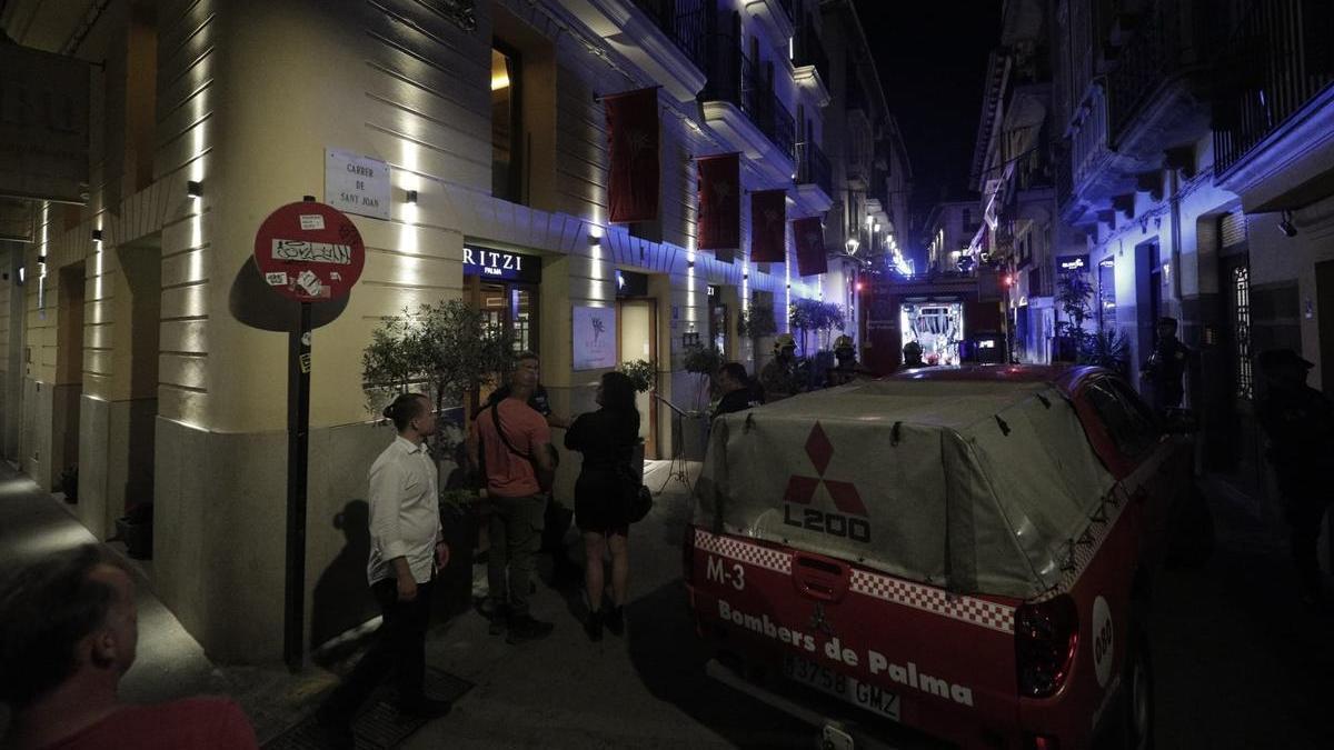 Alarma por un incendio en la cocina del restaurante Ritzi de Palma.