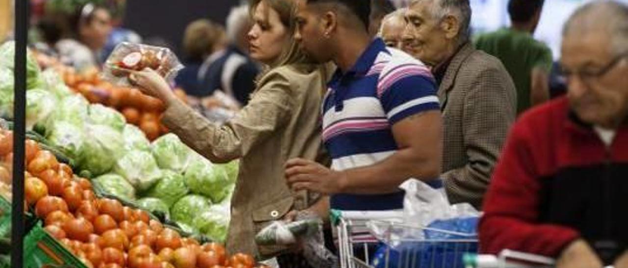 La C. Valenciana desborda la media estatal de superficie de supermercados